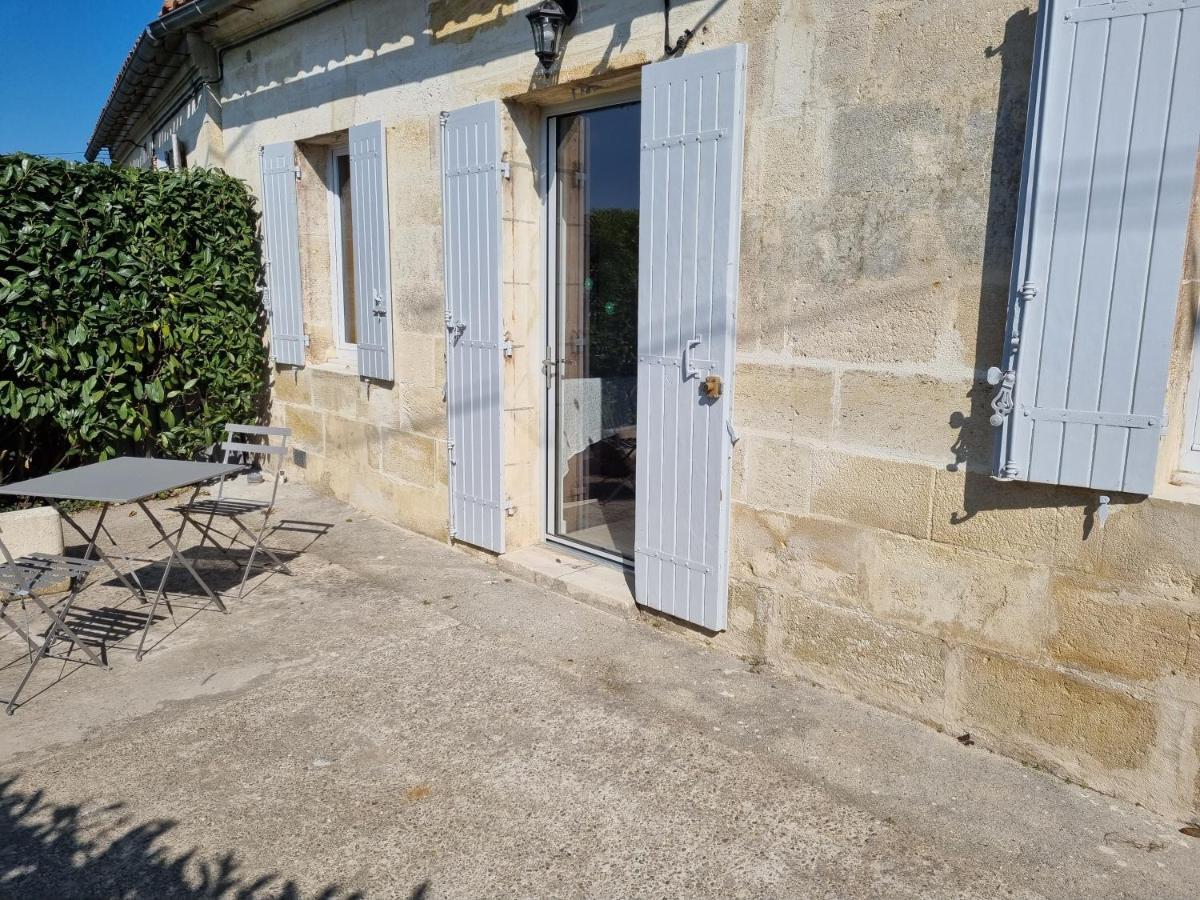 La Maison Des Vignes Saint Emilion Room photo